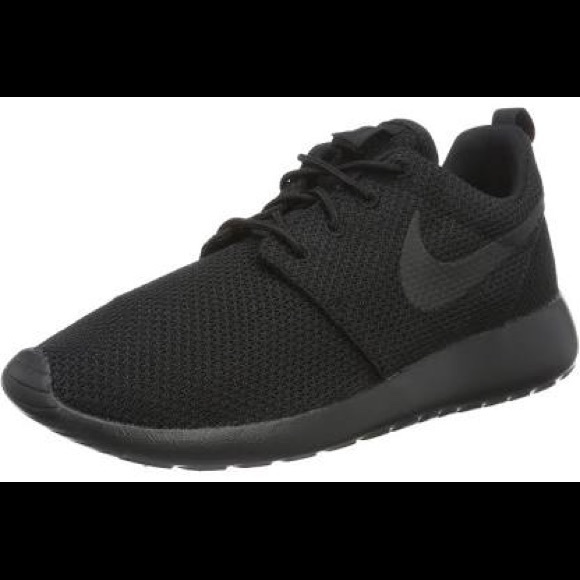 black roshes mens